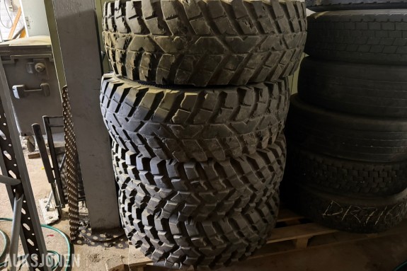 4 STK KOMPLETTE HJUL TIL VOLVO L30 - NOKIAN TRI 2 360/80R20