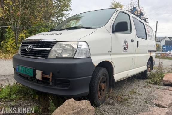 2012 Toyota HIACE 2.5 D-4D 117 HK 4WD FACELIFT HENGERFESTE AC TAKSTATIV