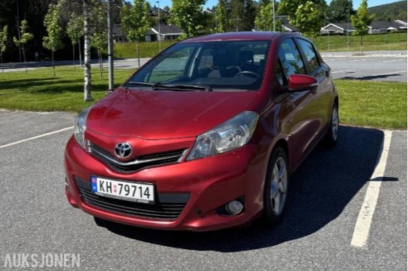 2011 Toyota Yaris 1.4 Diesel 90hk Ryggekamera, S+V dekk EU ok til EU ok til 04.2027
