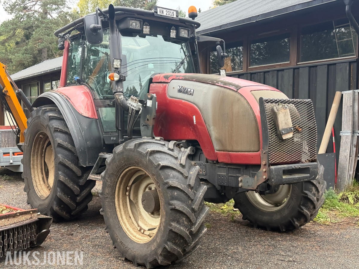 2006 Valtra M130 - TwinTrack - Frontlaster - EU-godkjent