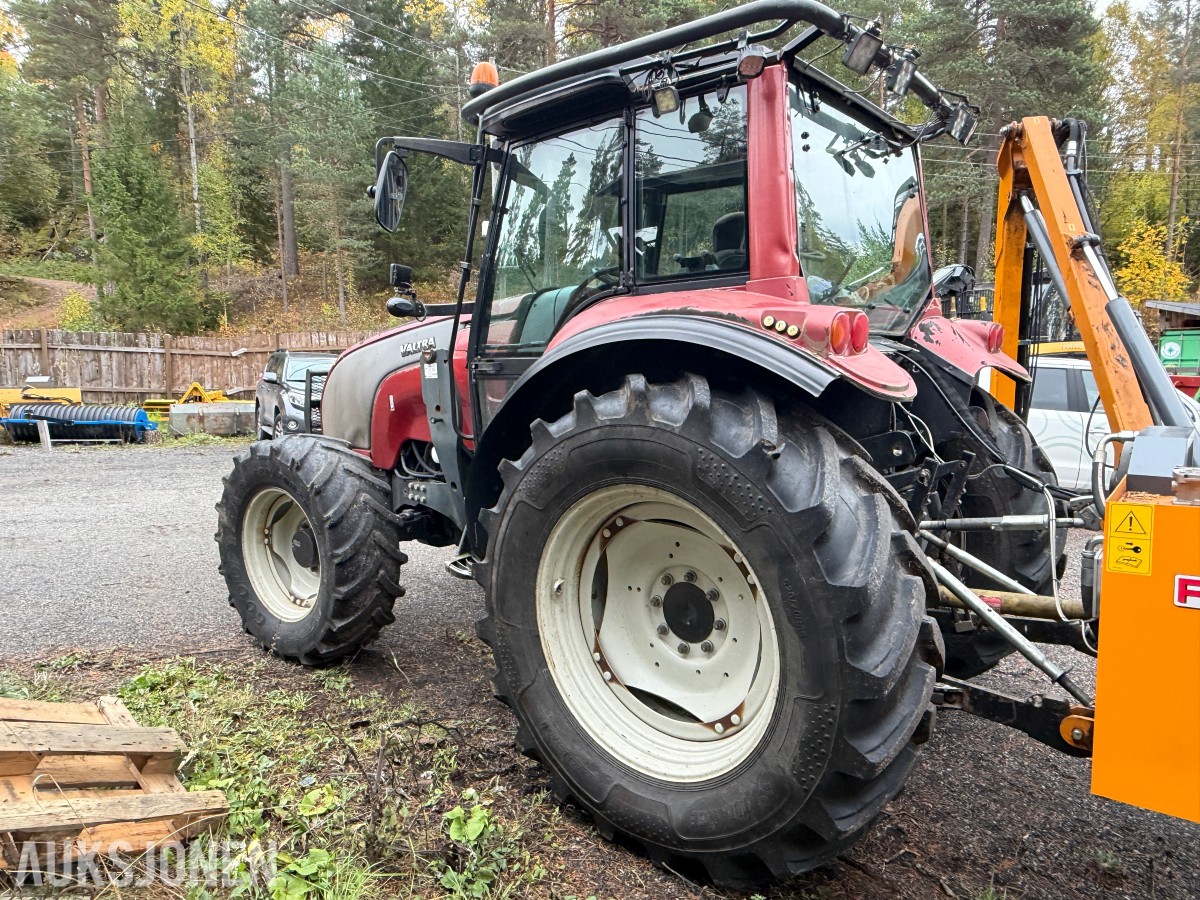 2006 Valtra M130 - TwinTrack - Frontlaster - EU-godkjent