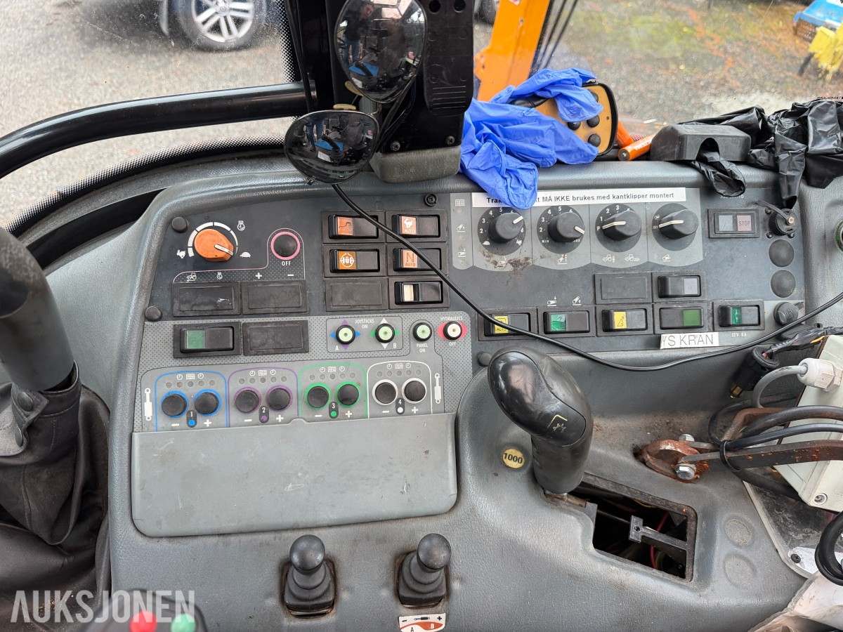 2006 Valtra M130 - TwinTrack - Frontlaster - EU-godkjent