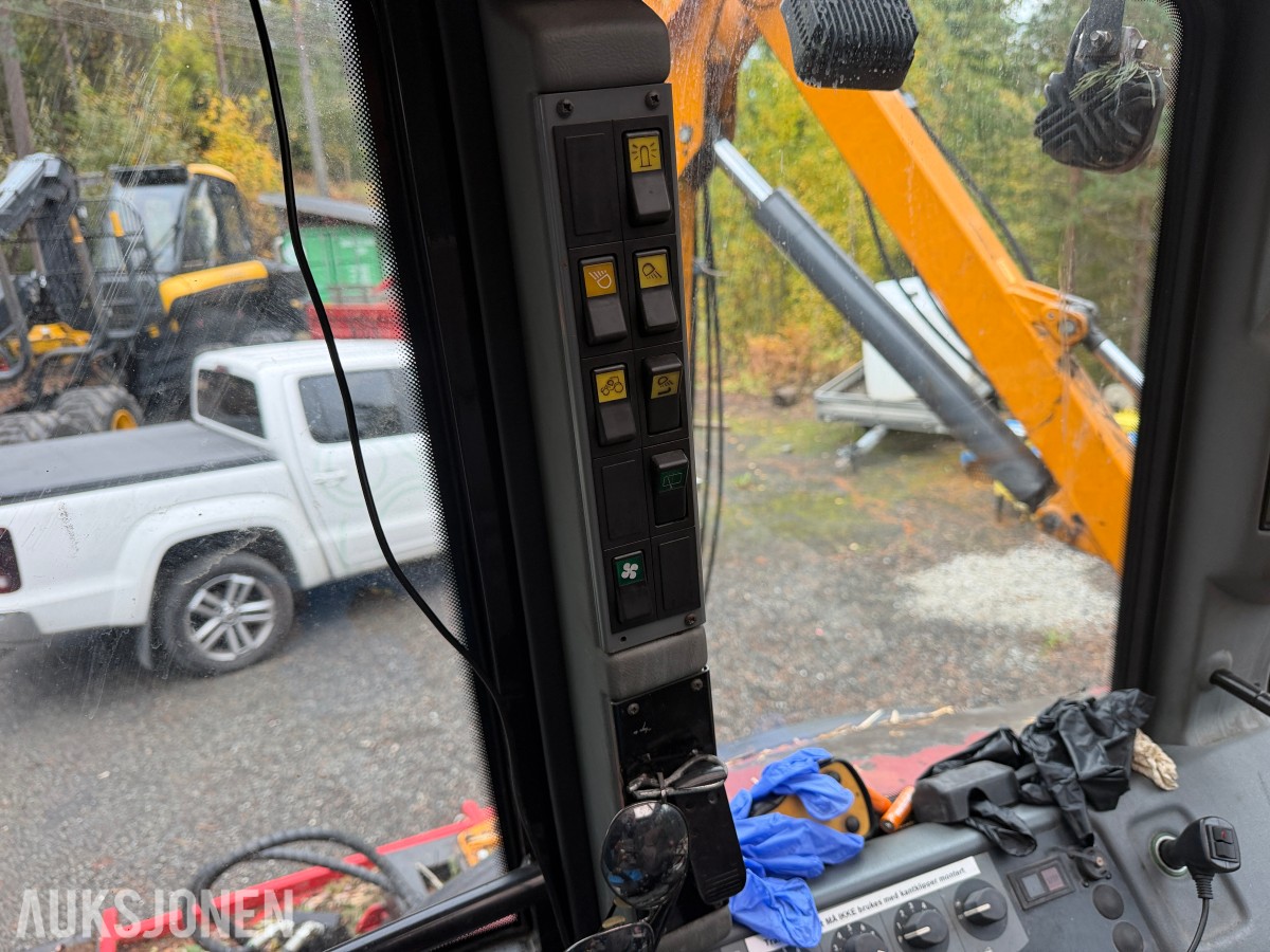 2006 Valtra M130 - TwinTrack - Frontlaster - EU-godkjent