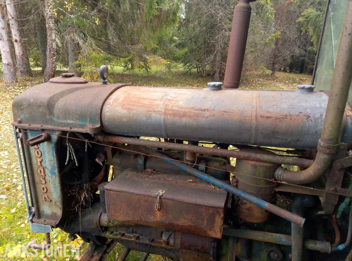1948 Fordson E27N veteran traktor - rep objekt 