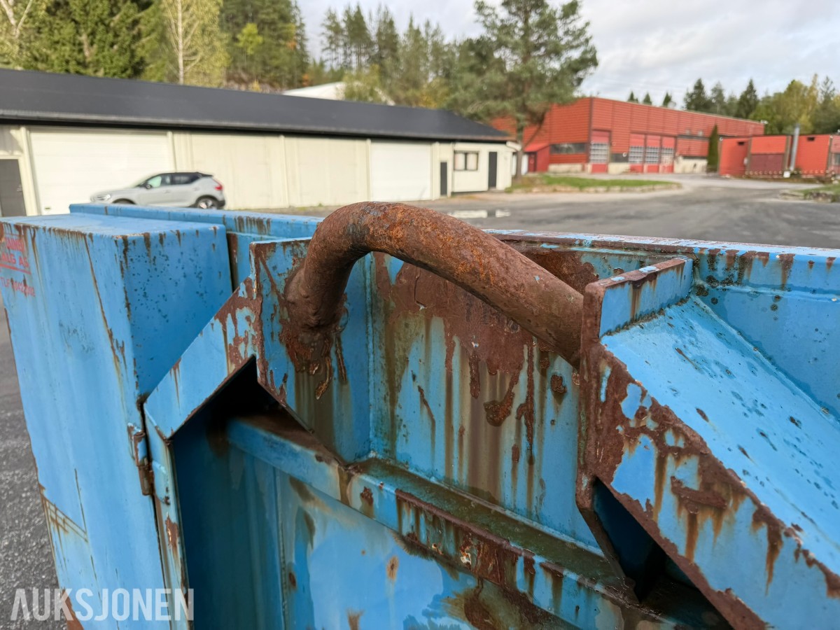 6 METER KROKFLAK / MASKINFLAK MED SKRÅ KJØRERAMPE 
