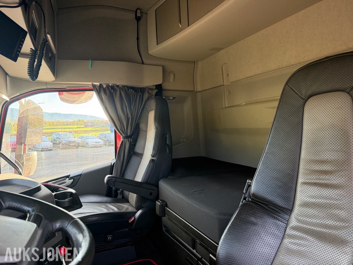 2018 Volvo FH 540 asfalt bil med henger - EU-godkjent
