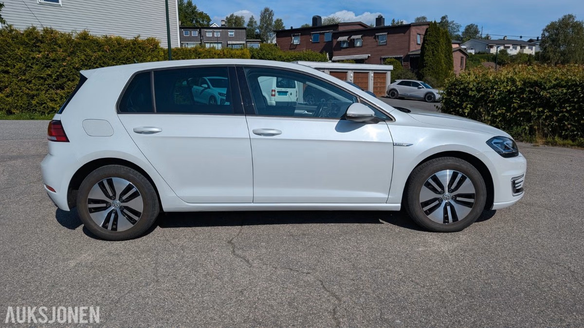 2020 Volkswagen Skinn, Activ info, Keyless, 300km ++