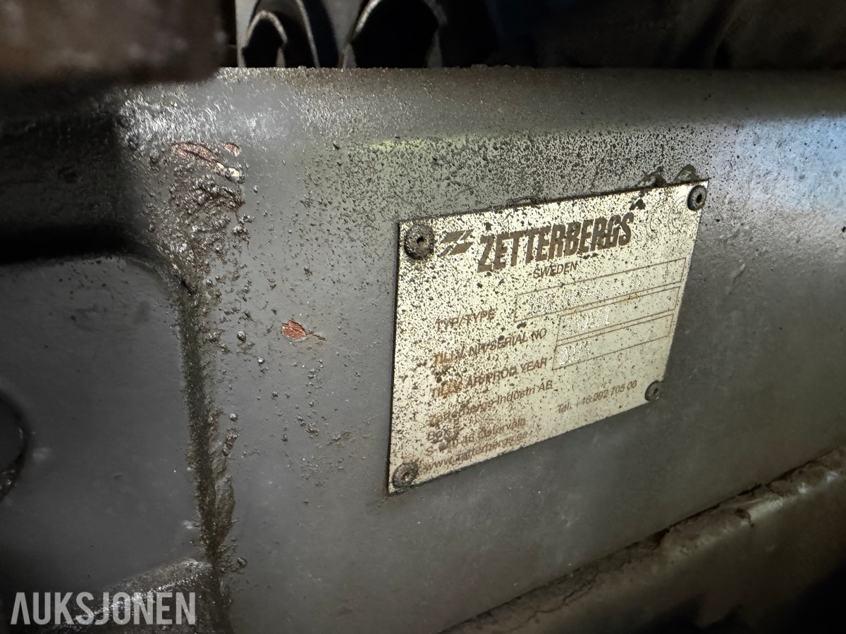 2013 Volvo FH16 6x4 tippbil med Zetterbergs tippkasse