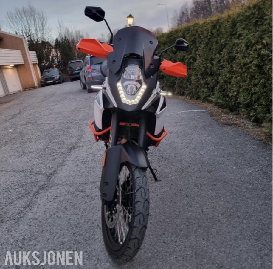 2017 MC - KTM 1090 Adventure R