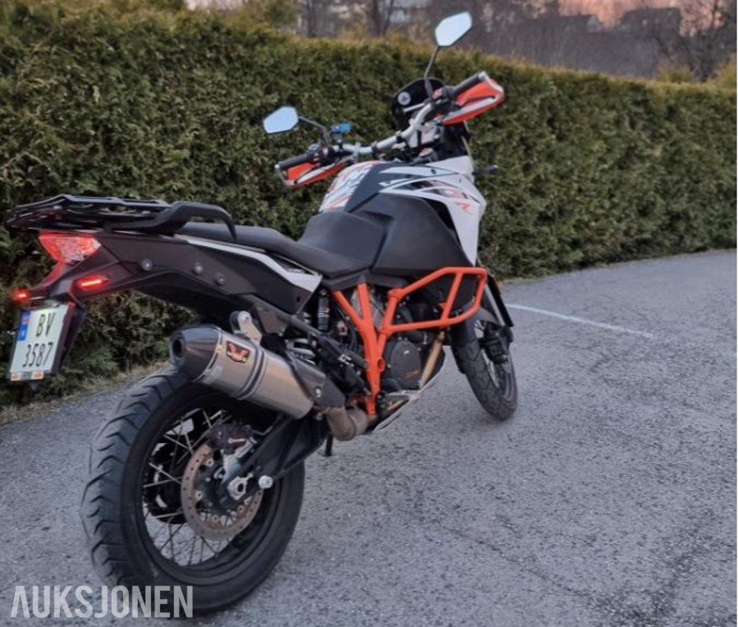 2017 MC - KTM 1090 Adventure R