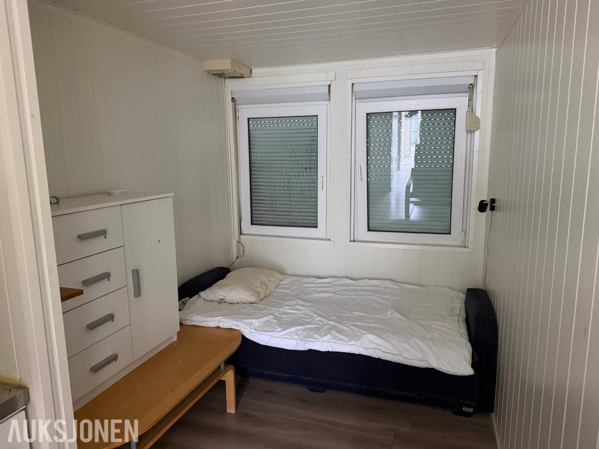 Brakkerigg - 10 sovebrakker med kjøkken, bad ++