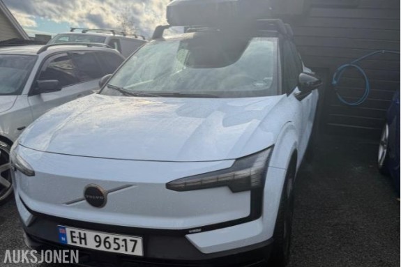 2025 Volvo EX30, 428hk Twin Performance AWD ACC, KAMERA, KUPEVARMER
