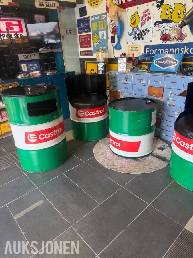 Tøffe Castrol tønne stoler,bord og søppletønne oljefat