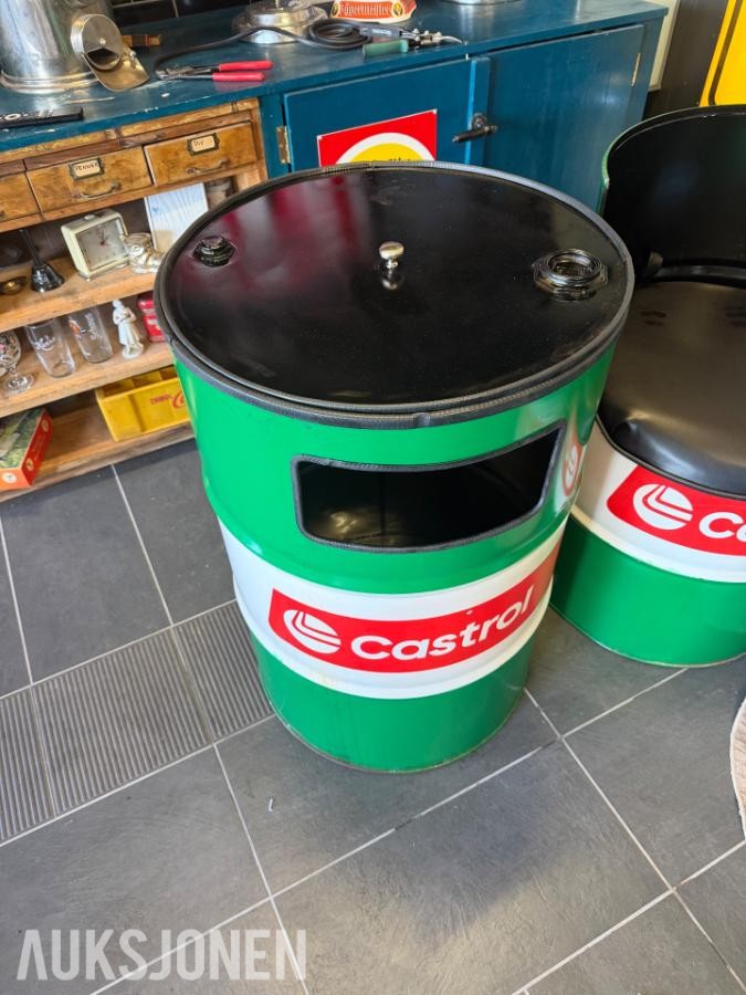 Tøffe Castrol tønne stoler,bord og søppletønne oljefat