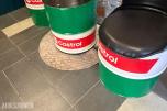 Tøffe Castrol tønne stoler,bord og søppletønne oljefat 