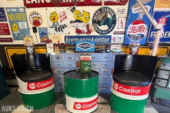 Tøffe Castrol tønne stoler,bord og søppletønne oljefat 
