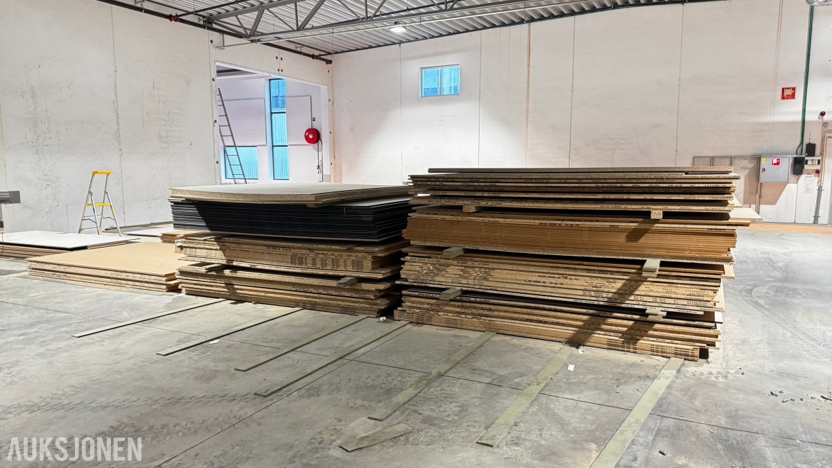 Stort restparti møbelplater – laminert/belagt sponplate – Swiss Krono m.m.