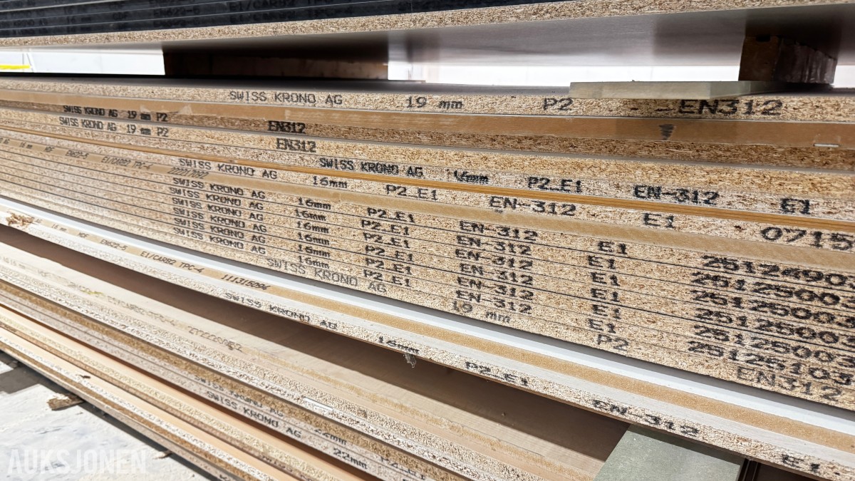 Stort restparti møbelplater – laminert/belagt sponplate – Swiss Krono m.m.