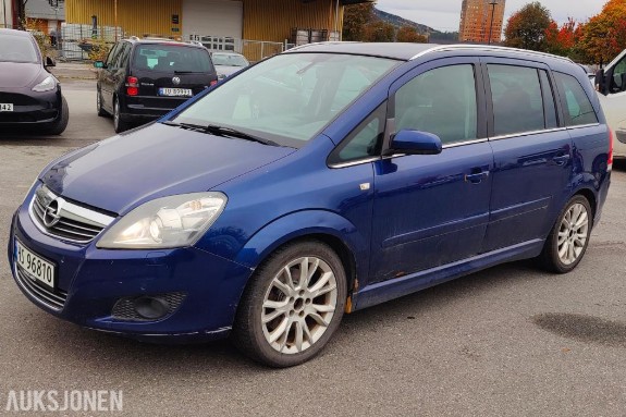 2010 Opel Zafira 1.7 Diesel, 7 seter, S+V dekk, EU OK til 08.2028