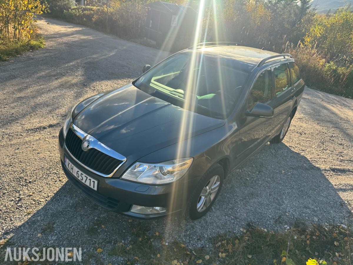 2010 Skoda Octavia 1.9 105hk  4X4 servicer fulgt s+v dekk 