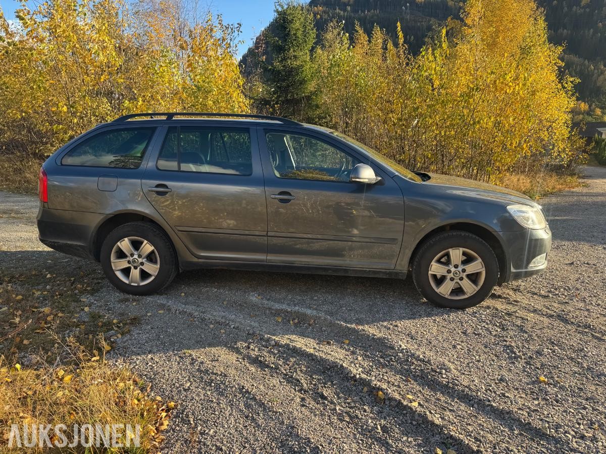 2010 Skoda Octavia 1.9 105hk  4X4 servicer fulgt s+v dekk 