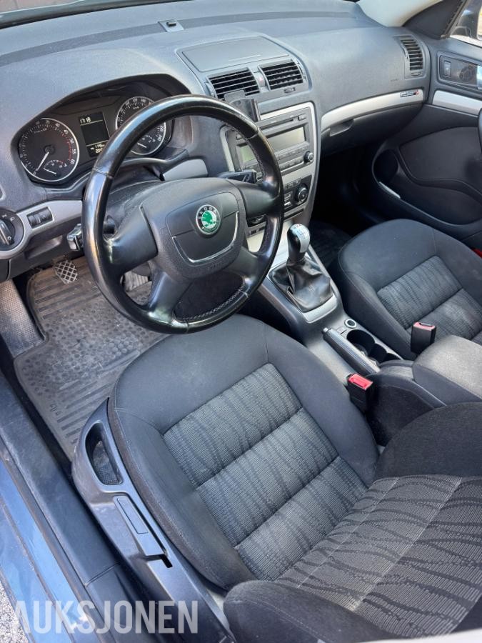 2010 Skoda Octavia 1.9 105hk  4X4 servicer fulgt s+v dekk 