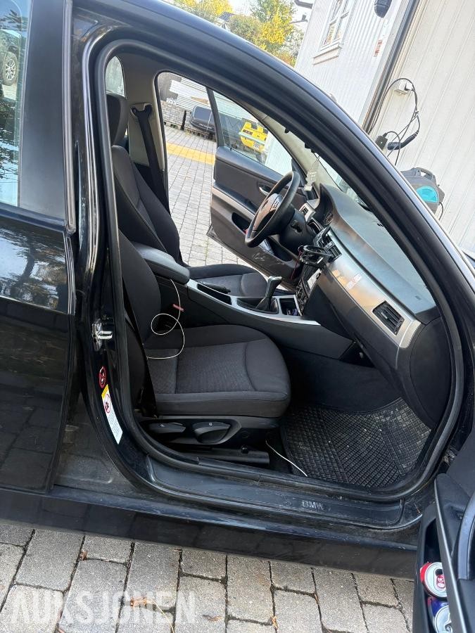 2005 BMW 318I 2.0 129HK NYLIG SERVICE EU-OK 03.28