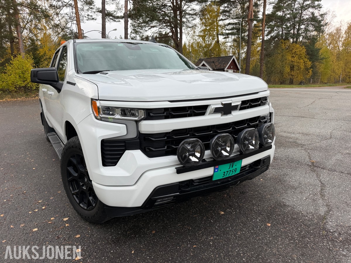 2024 Chevrolet Silverado, 3,0D 309hk 4WD / 49369km / H.feste / Ekstra lys / Pen!