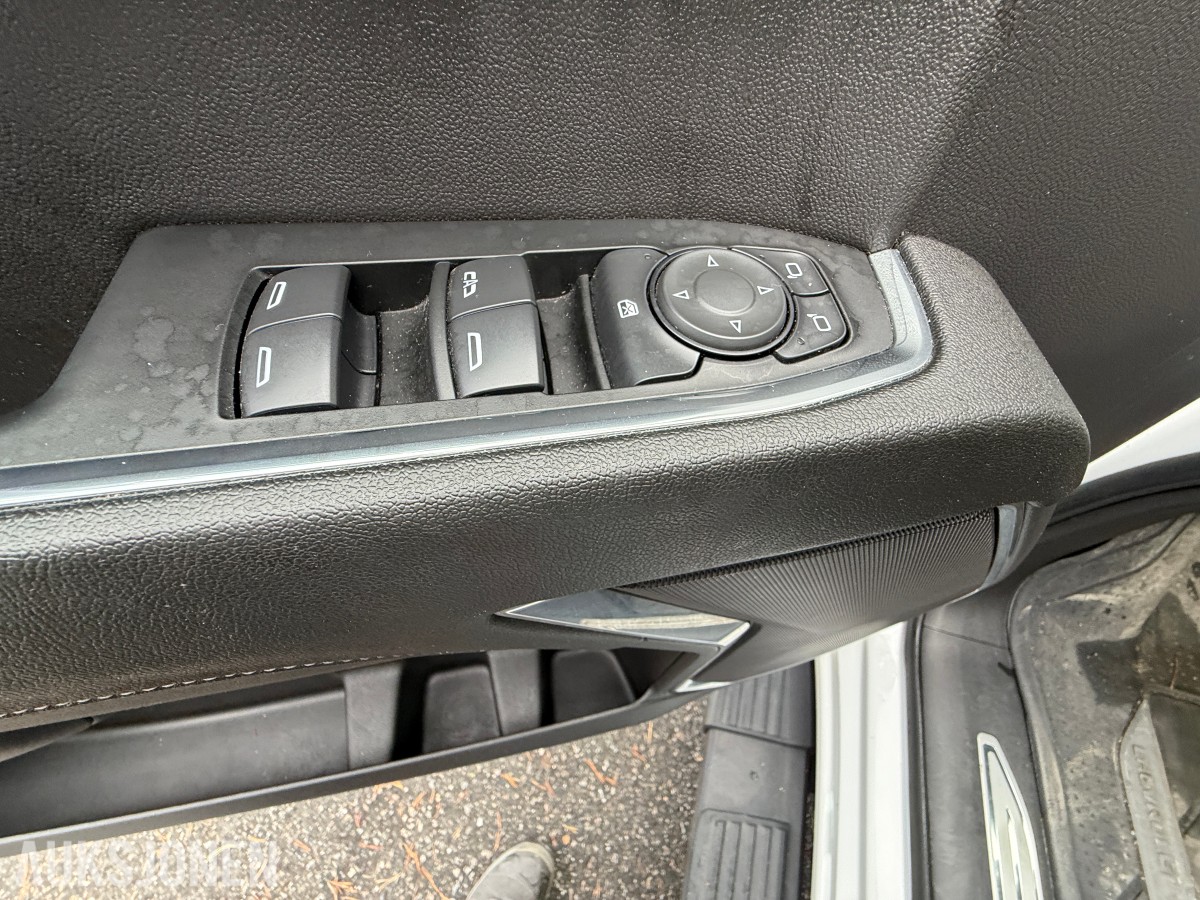 2024 Chevrolet Silverado, 3,0D 309hk 4WD / 49369km / H.feste / Ekstra lys / Pen!