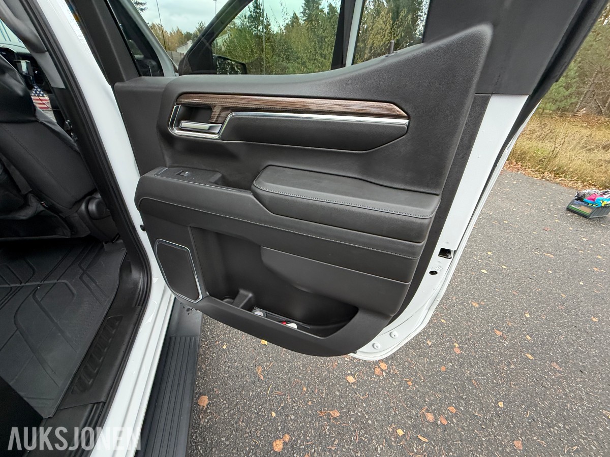 2024 Chevrolet Silverado, 3,0D 309hk 4WD / 49369km / H.feste / Ekstra lys / Pen!