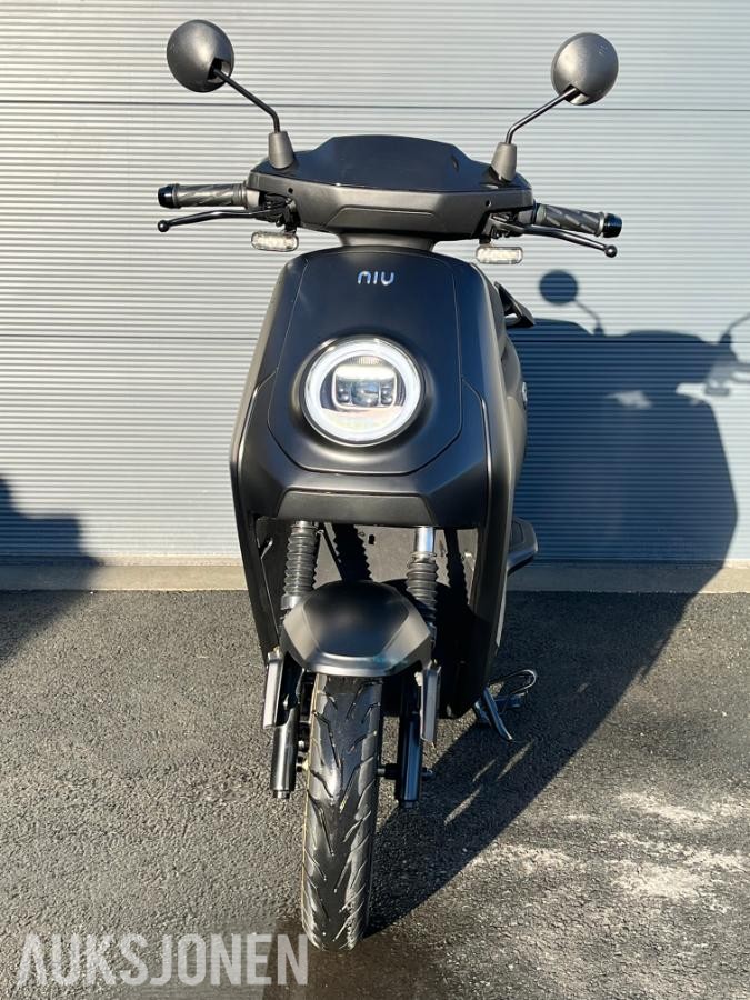 2022 NIU MQi GT Evo