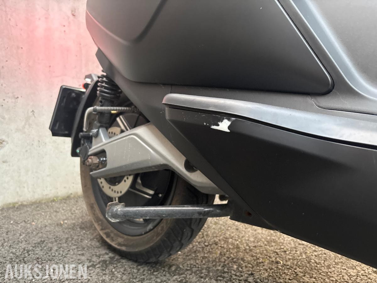 2022 NIU MQi GT Evo