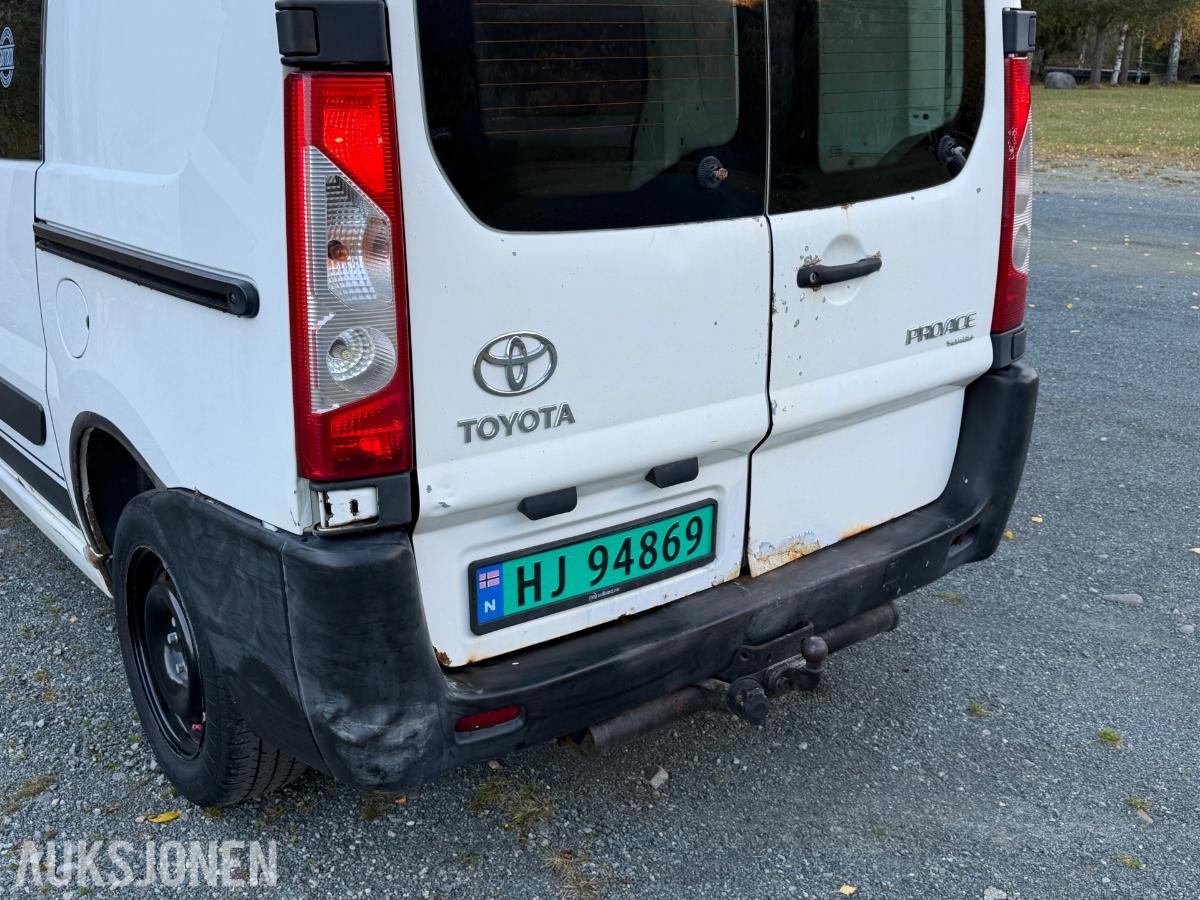 2014 Toyota ProAce 2.0 Diesel 128hk Hengerfeste, S+V dekk