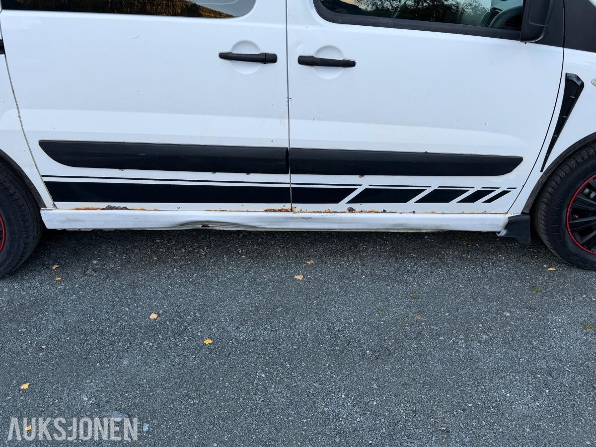 2014 Toyota ProAce 2.0 Diesel 128hk Hengerfeste, S+V dekk