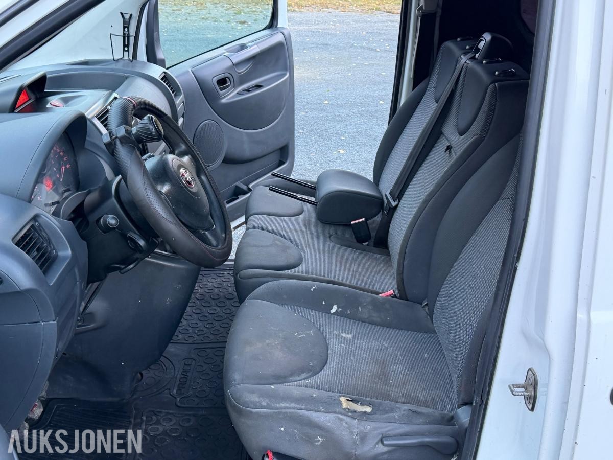2014 Toyota ProAce 2.0 Diesel 128hk Hengerfeste, S+V dekk