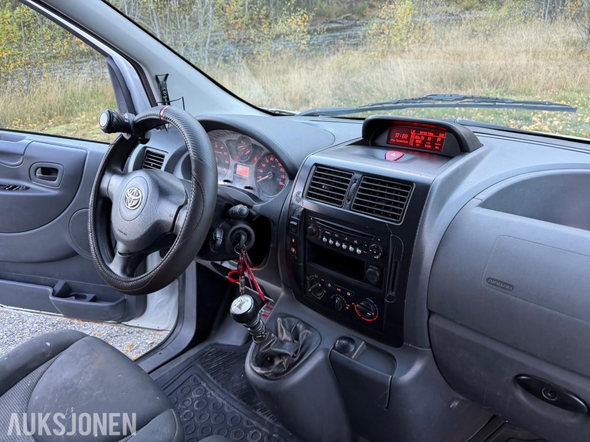 2014 Toyota ProAce 2.0 Diesel 128hk Hengerfeste, S+V dekk