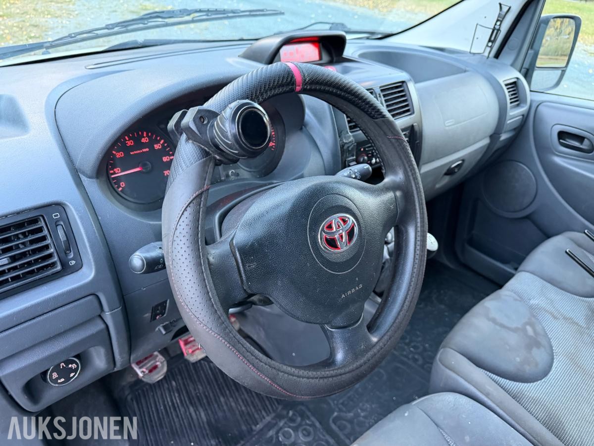 2014 Toyota ProAce 2.0 Diesel 128hk Hengerfeste, S+V dekk