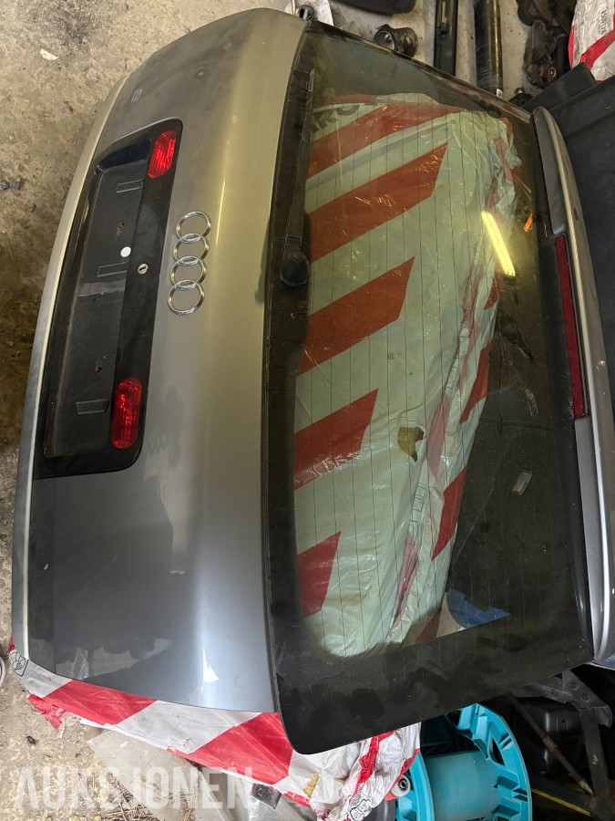 Audi RS6 C5 – aluminiumsdører og bakluke
