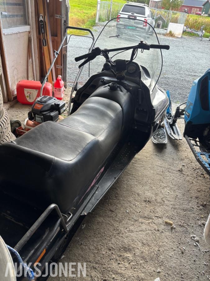 1999 Lynx Forest Fox S - Snøscooter