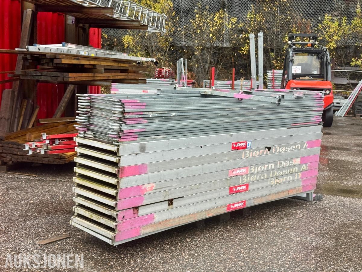 Jamax stillas – ca. 82,5 m² – komplett parti
