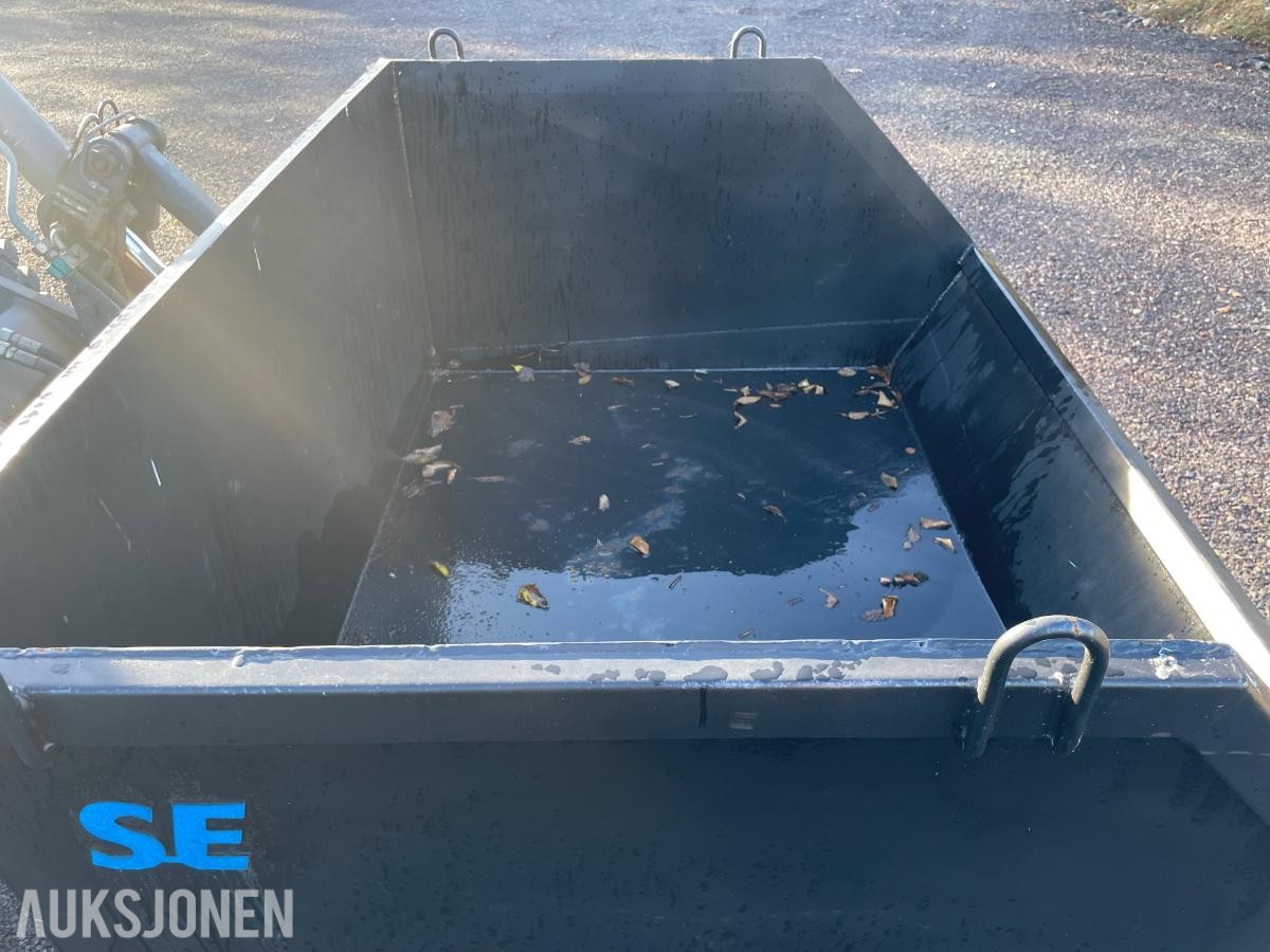 2024 SE 2000 liter container med sms/ trima feste