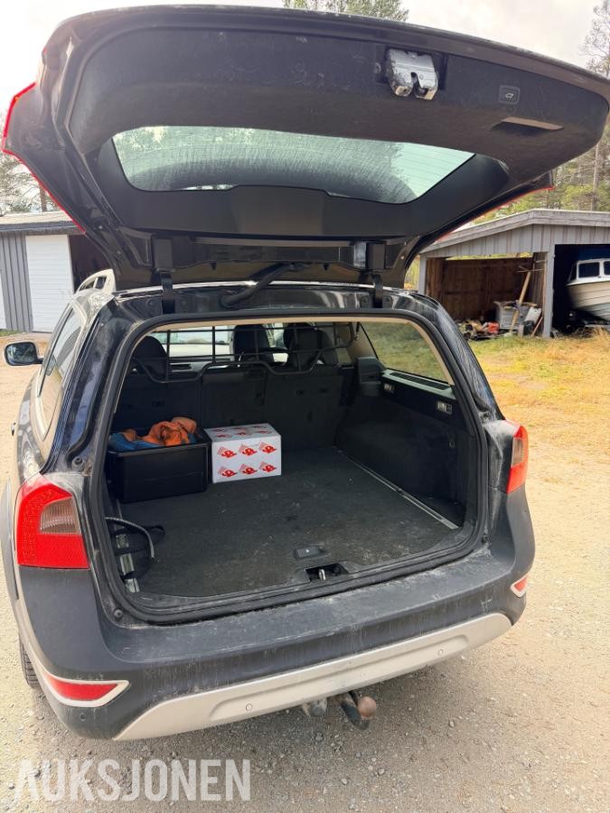 2008 Volvo XC70 2.4 185hk   AWD hengerfese cruisekontroll delskinn 