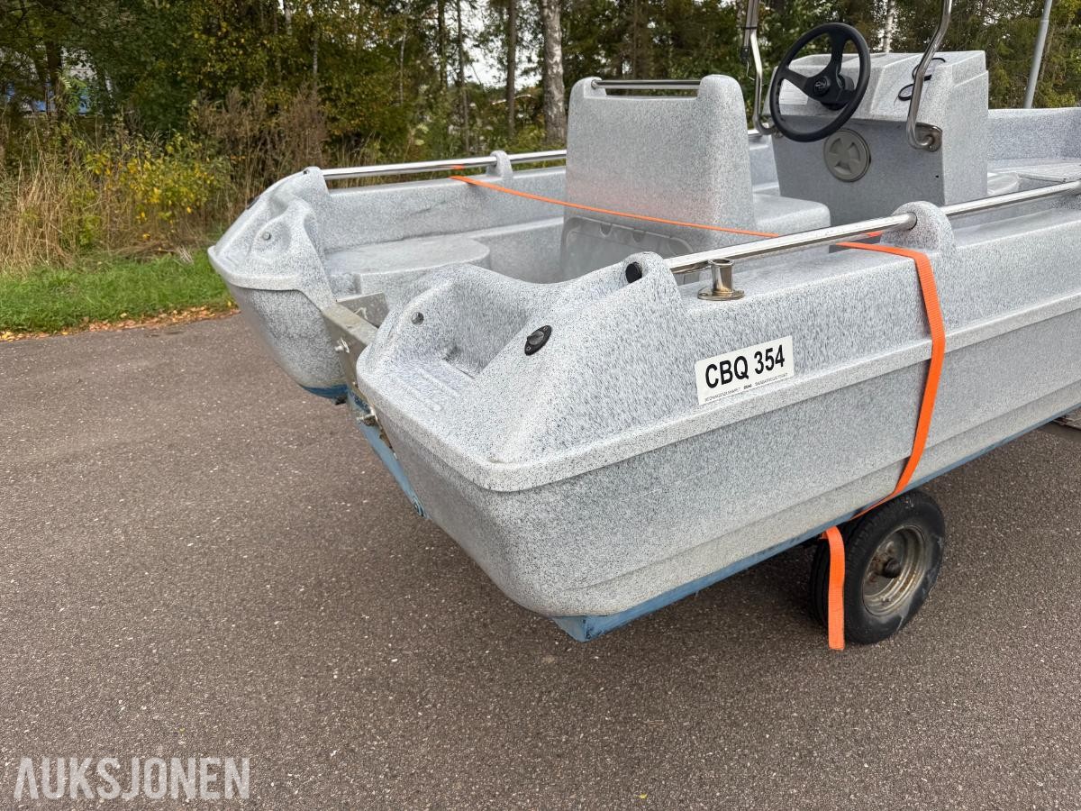 2007 AL 430 båt med registrert henger