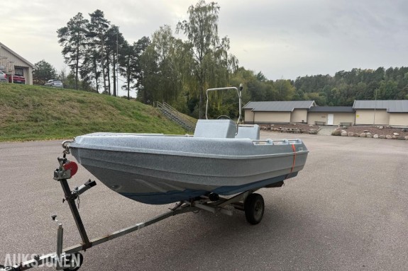 2007 AL 430 båt med registrert henger