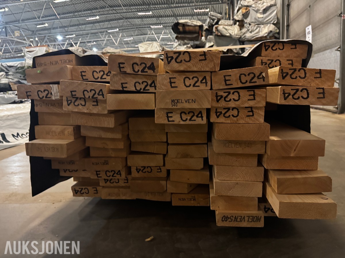 1 pakke konstruksjonsvirke 48x148 mm