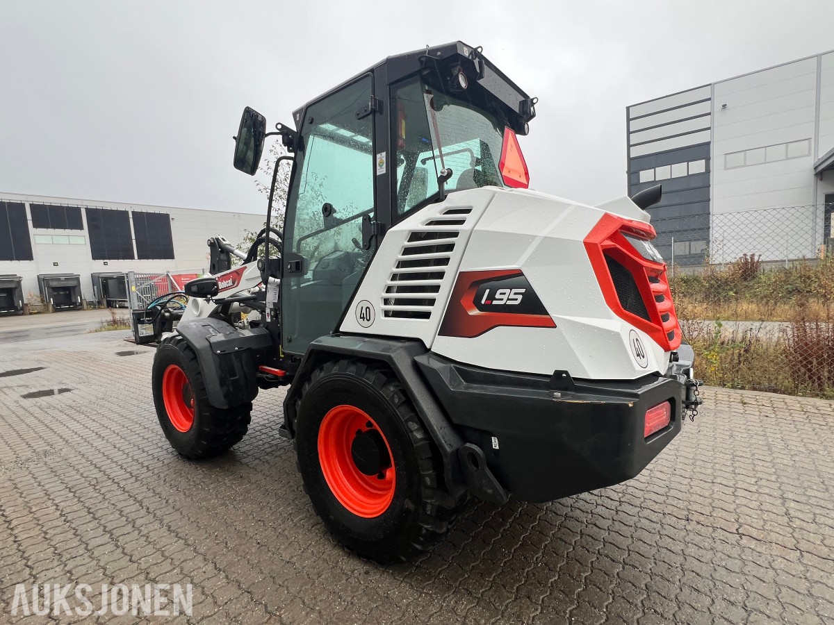 2024 Bobcat L95 hydrauliske gaffler, lite timer!