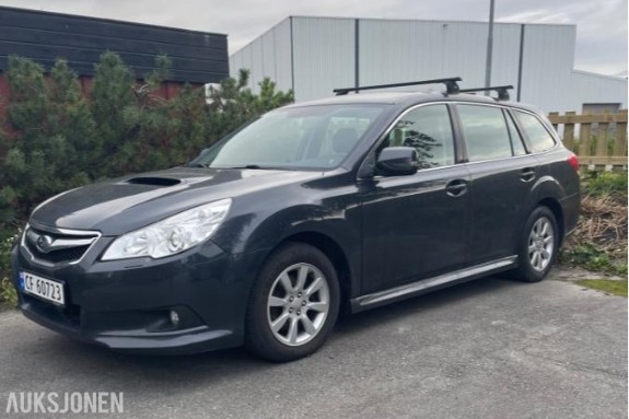 2011 Subaru Legacy 2.0 150hk  AWD cruisekontroll hengerfeste servicer fulgt s+v dekk eu ok 09.2028 