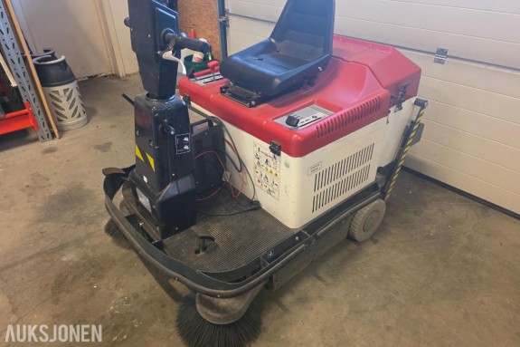 Portotecnica Lion Plus 9500 ME elektrisk sittefeiemaskin