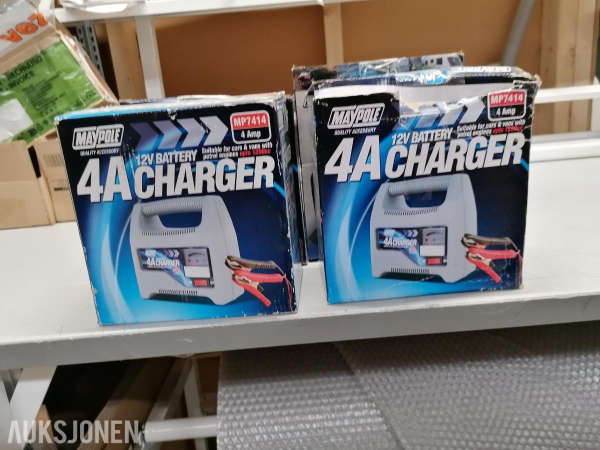 5 stk Helt nye 12 V Batteriladere fra Maypole