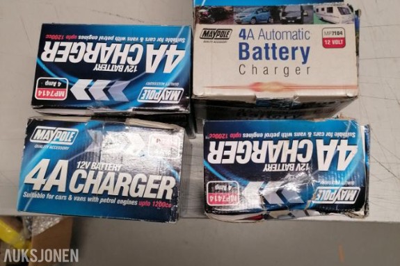 5 stk Helt nye  12 V Batteriladere fra Maypole 